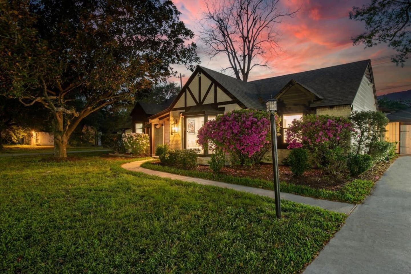 Western Oaks Retreat Houston Extérieur photo